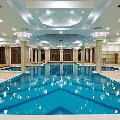 Private In Emerald Beach *